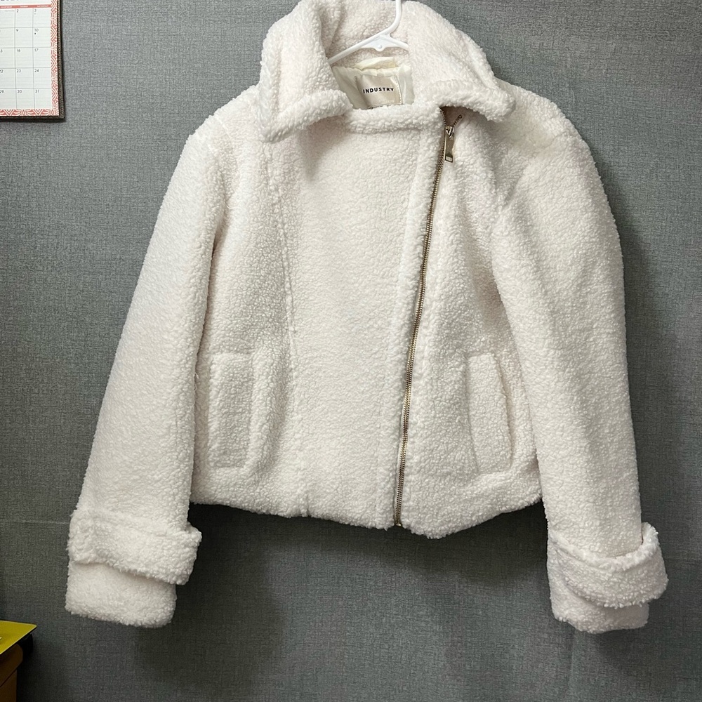 Women's White Sherpa Jacket - Picture 2 of 8